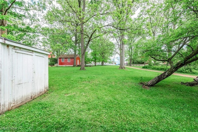 44 W Vine St, Oberlin, OH 44074 - view of green lawn