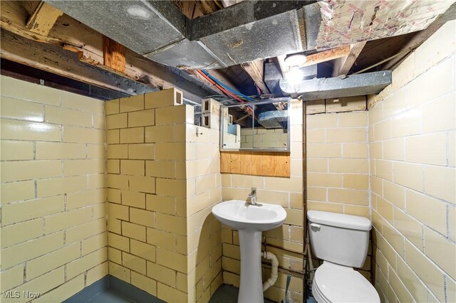 5688 Shawnee Dr, Lyndhurst, OH 44124 - bathroom featuring toilet and a sink