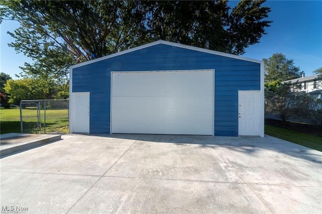 410 E Main St, Lakeside-Marblehead, OH 43440 - view of detached garage