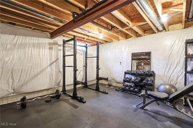 1917 Northgate Cir, Akron, OH 44320 - view of workout area