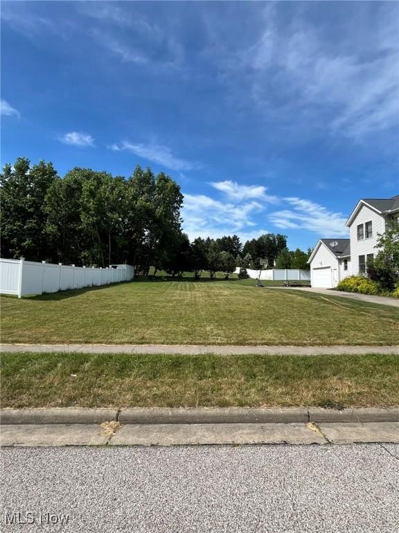 487 Marigold Ln, Kent, OH 44240