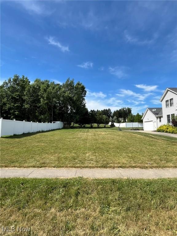 487 Marigold Ln, Kent, OH 44240