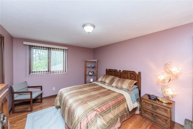 5761 Goodman Cir, North Royalton, OH 44133 - bedroom with light wood finished floors