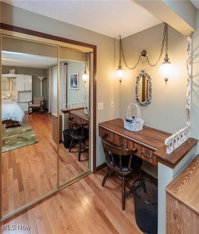 5761 Goodman Cir, North Royalton, OH 44133 - bathroom featuring wood finished floors