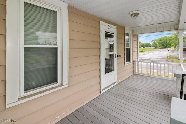 1515 E 3rd St, Port Clinton, OH 43452 - view of porch