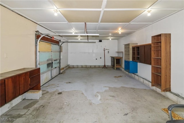 1515 E 3rd St, Port Clinton, OH 43452 - view of garage
