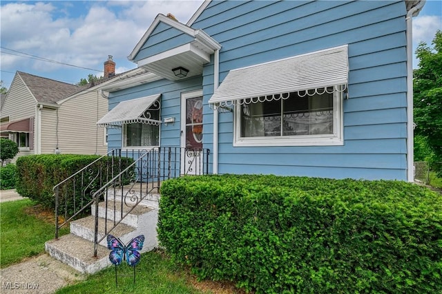 1923 15th St SW, Akron, OH 44314 - view of front facade