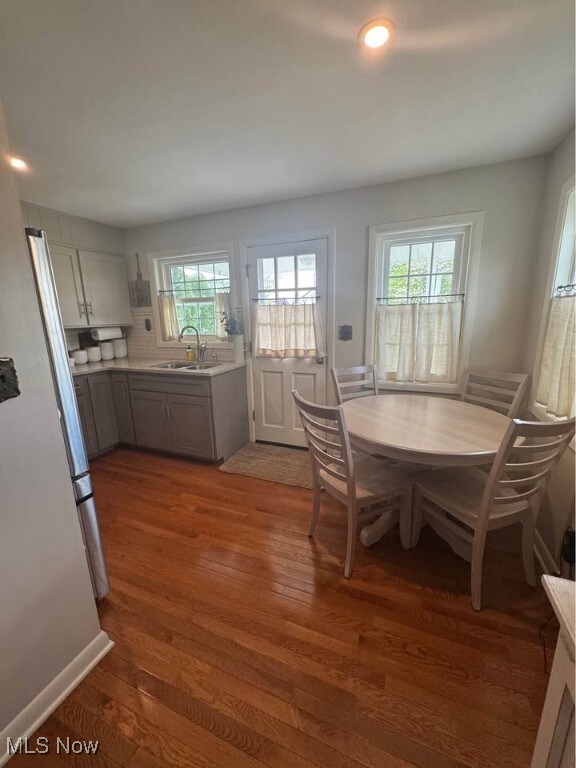 1505 N 14th St, Cambridge, OH 43725 - dining room featuring wood finished floors, recessed lighting, and baseboards