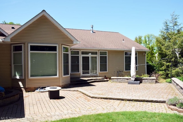 7711 Marewood Pl, Painesville, OH 44077 - rear view of property featuring a patio area