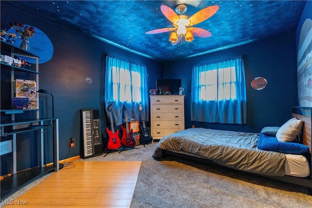 731 39th St SW, Canton, OH 44706 - carpeted bedroom with ceiling fan