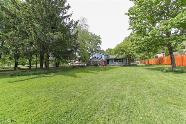 12274 Kile Rd, Chardon, OH 44024 - view of yard