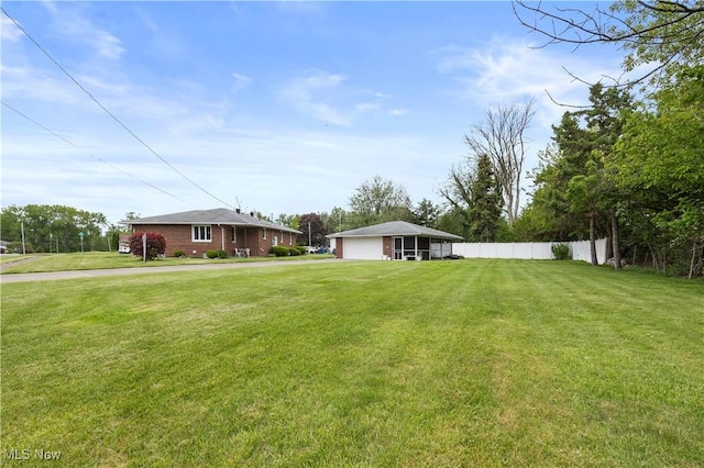 4002 Canterbury Ct, Lorain, OH 44053 - view of yard featuring a detached garage