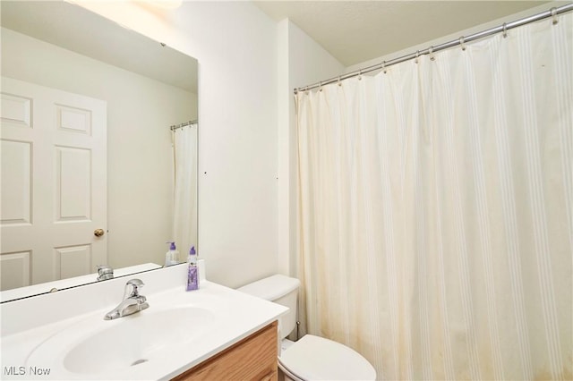 3563 Saint Andrews Ln, Richfield, OH 44286 - full bathroom with vanity and toilet