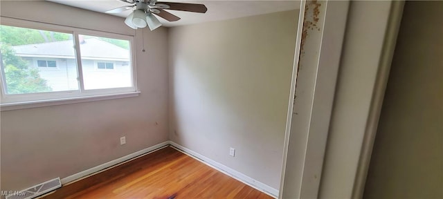 4321 W 181st St, Cleveland, OH 44135 - empty room with a ceiling fan, light wood-type flooring, and baseboards