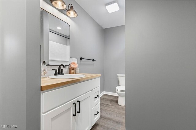 1632 Holmden Ave, Cleveland, OH 44109 - photo 5