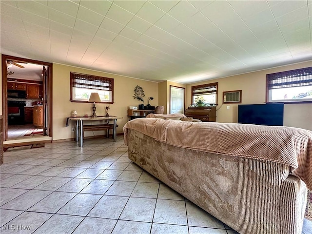 2308 Bears Den Rd, Youngstown, OH 44511 - living area with light tile patterned floors