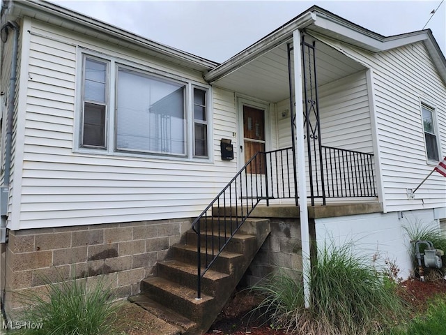 221 Efaw Ave, Saint Clairsville, OH 43950 - photo 2