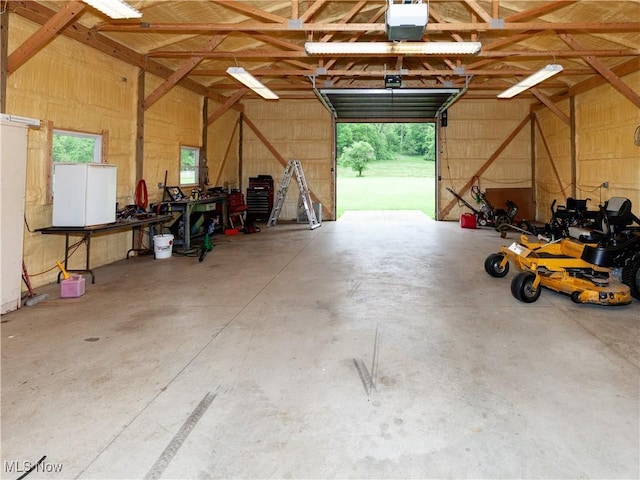 12209 Tinkers Creek Rd, Valley View, OH 44125 - garage with a garage door opener