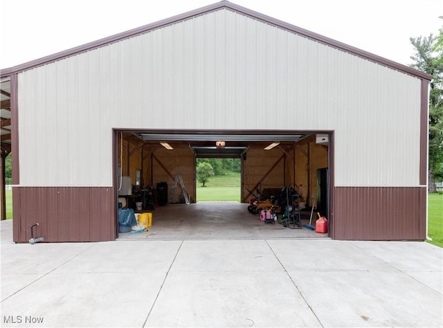 12209 Tinkers Creek Rd, Valley View, OH 44125 - view of detached garage
