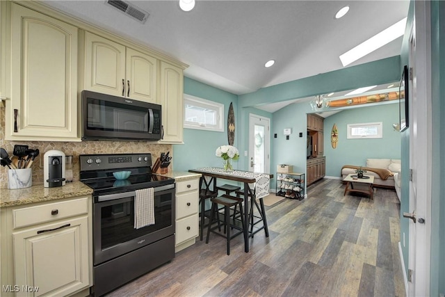 13005 W Lake Rd, Vermilion, OH 44089 - photo 17
