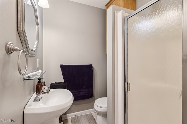 153 N Doan Ave, Painesville, OH 44077 - full bath featuring a shower stall and toilet
