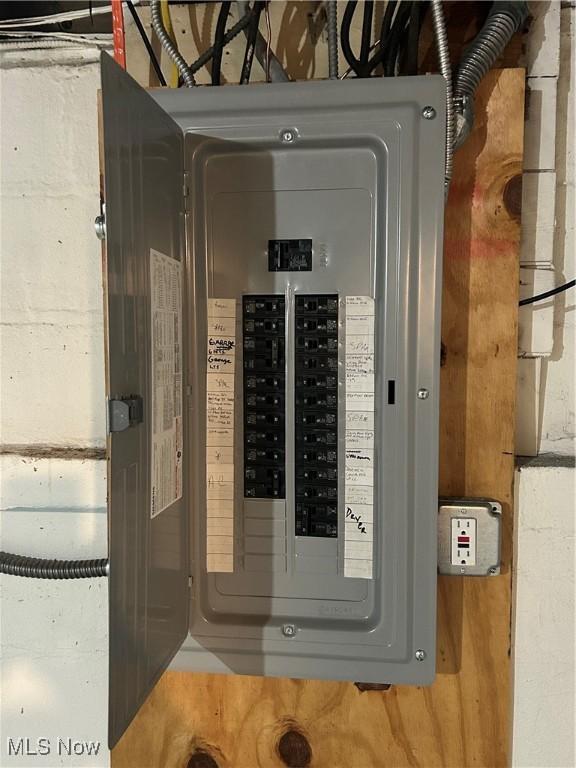 16112 Raymond St, Maple Heights, OH 44137 - utility room featuring electric panel