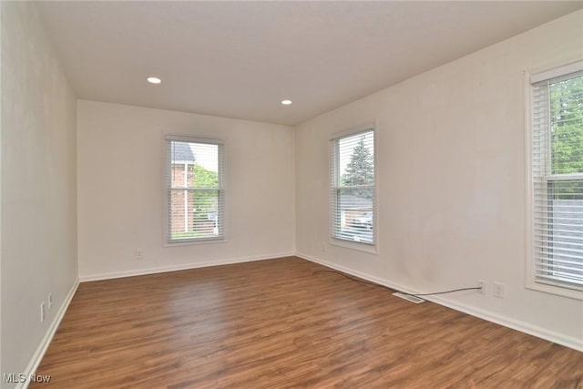 2104 Glouchester Dr, Lyndhurst, OH 44124 - photo 18