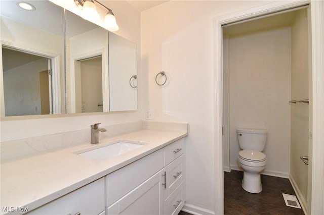 2104 Glouchester Dr, Lyndhurst, OH 44124 - photo 22