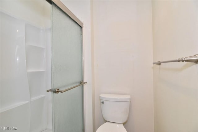 2104 Glouchester Dr, Lyndhurst, OH 44124 - photo 23