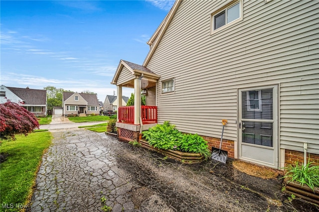 3906 Redfern Rd, Parma, OH 44134 - view of side of property featuring a residential view