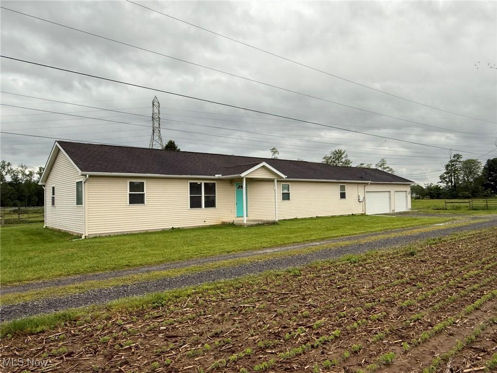 6920 Riverside Rd SE, Gnadenhutten, OH 44629 - photo 1
