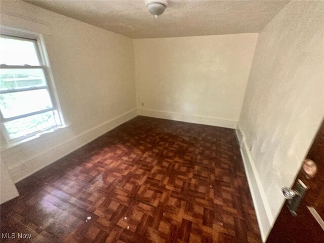 27 E Emerling Ave, Akron, OH 44301 - empty room with baseboards