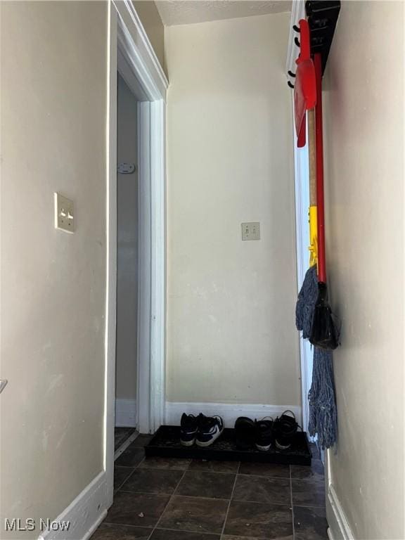 10010 Parmelee Ave, Cleveland, OH 44108 - hallway featuring baseboards