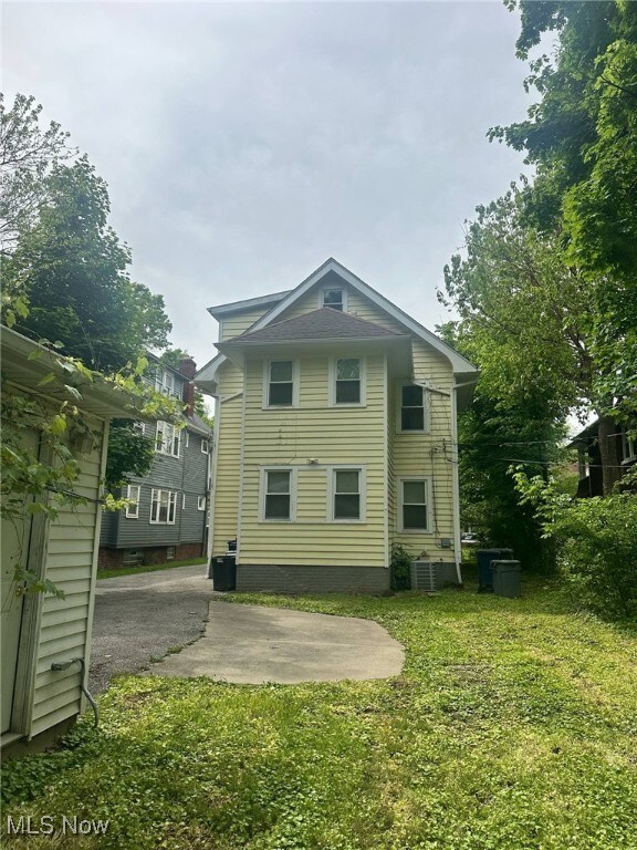 3423 Beechwood Ave, Cleveland Heights, OH 44118 - photo 3