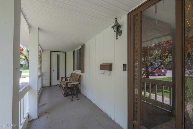 6221 Brighton Dr, North Olmsted, OH 44070 - view of porch