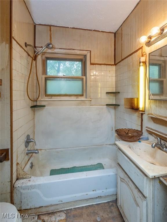 8706 Stearns Rd, Oh, OH 44138 - photo 15