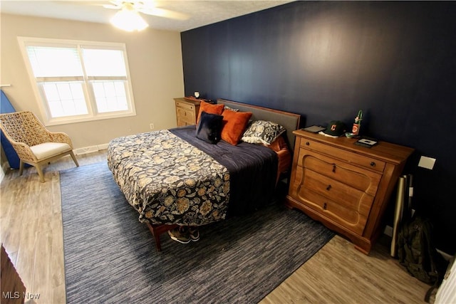 615 Wolf Ave, Wadsworth, OH 44281 - bedroom with wood finished floors and a ceiling fan