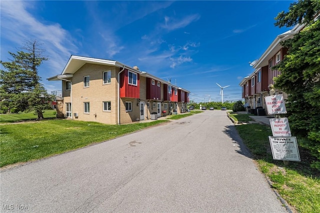 27701 Mills Ave Unit 2N, Euclid, OH 44132 - view of asphalt road