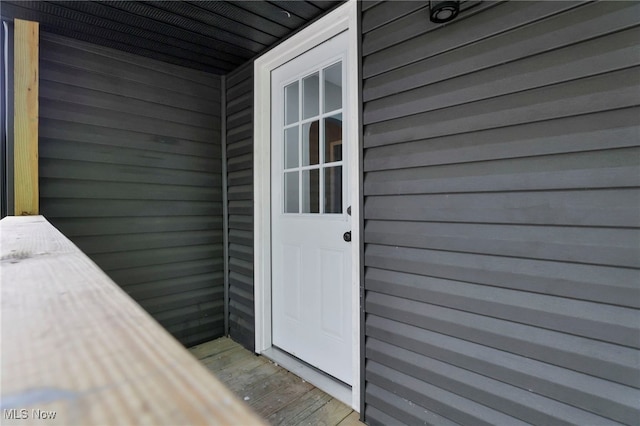 1664 Linden Ave, South Zanesville, OH 43701 - view of doorway to property