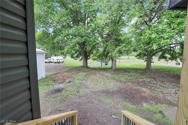 1664 Linden Ave, South Zanesville, OH 43701 - view of yard
