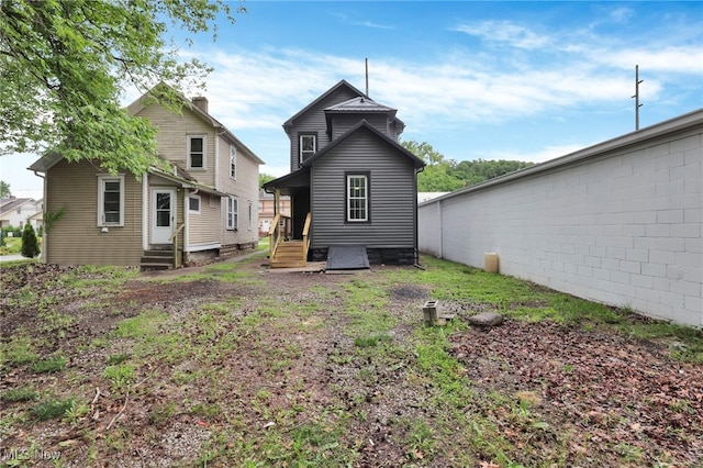 1664 Linden Ave, South Zanesville, OH 43701 - rear view of property with entry steps