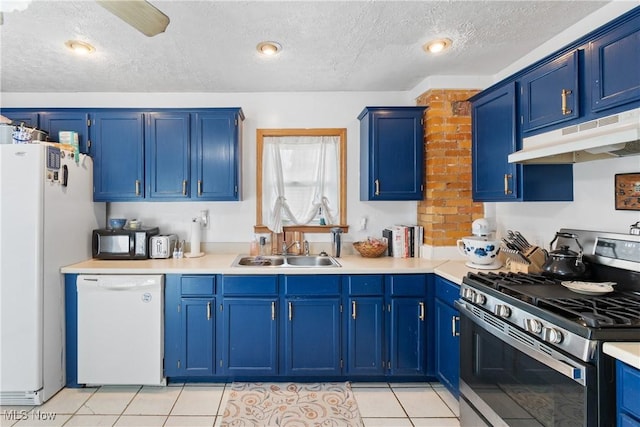 794 Ranney St, Akron, OH 44310 - kitchen featuring white appliances, blue cabinets, a sink, and a textured ceiling