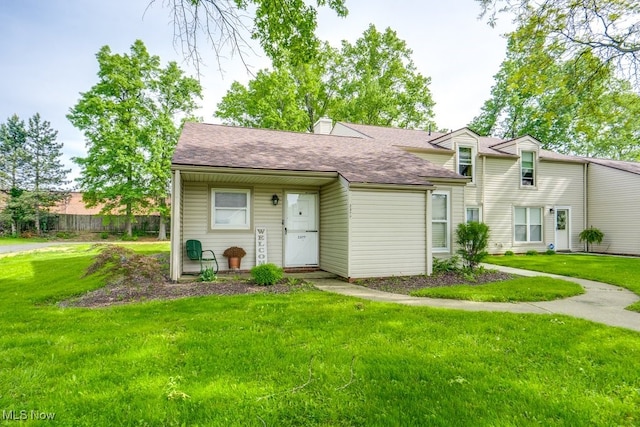 2377 Ansley St, Alliance, OH 44601 - view of front of property with a front yard and a shingled roof