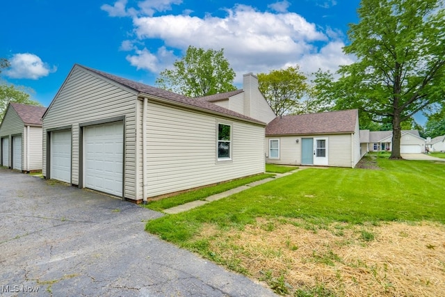2377 Ansley St, Alliance, OH 44601 - view of garage