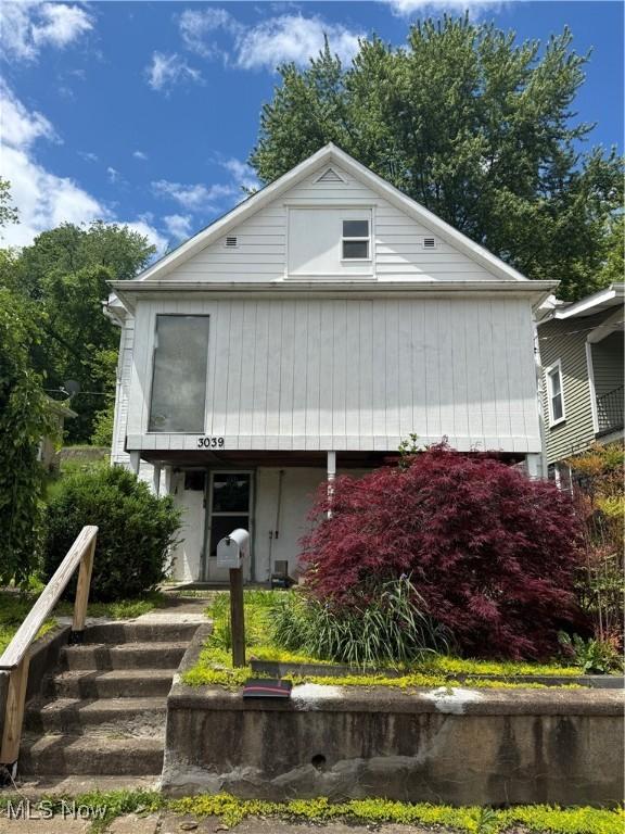 3039 Elm St, Weirton, WV 26062 - view of front of home