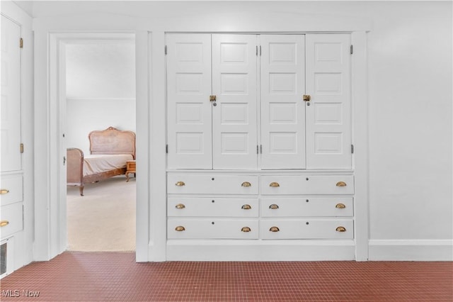 2472 Overlook Rd Unit 11, Cleveland Heights, OH 44106 - view of closet