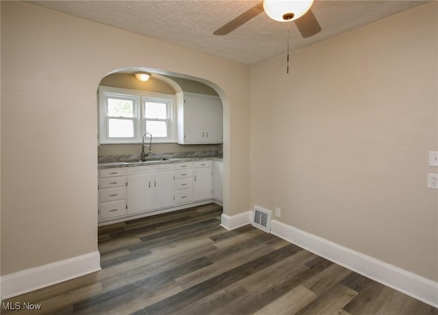 2606 Oakwood Ave, Youngstown, OH 44509 - photo 16