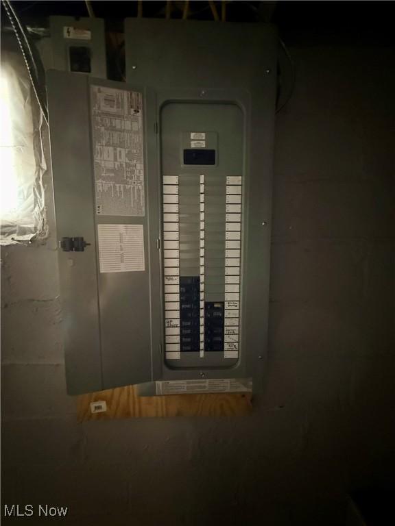 237 Beech Rd, Weirton, WV 26062 - utilities with electric panel