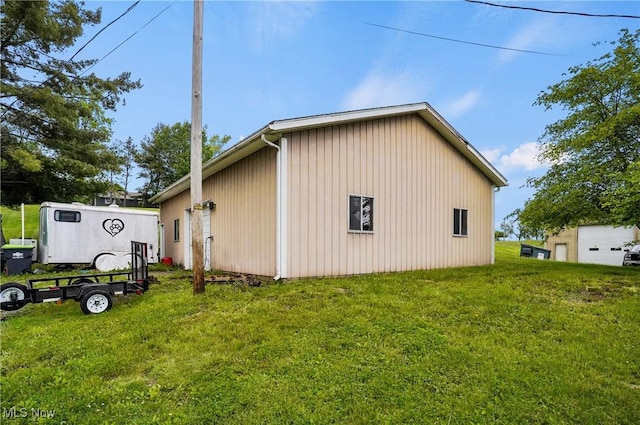 22010 Mountz Rd, Minerva, OH 44657 - view of side of property with a lawn