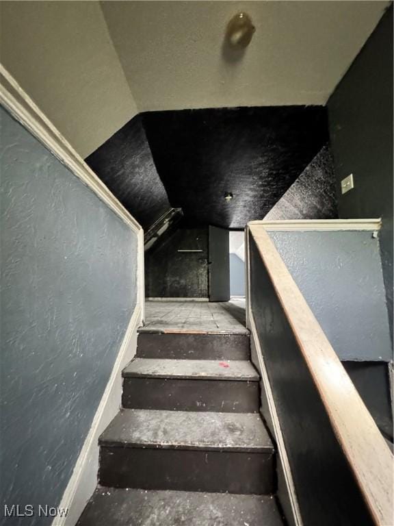 483 E 128th St, Cleveland, OH 44108 - stairway with lofted ceiling